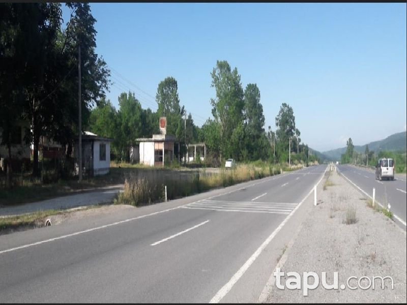 Sakarya Hendek Beylice Mahallesinde Benzin Deposu ve Çay Evi