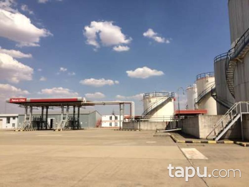 Batman Tilmis Köyünde 18.912 m2 Akaryakıt Depolama Tesisi Tankları