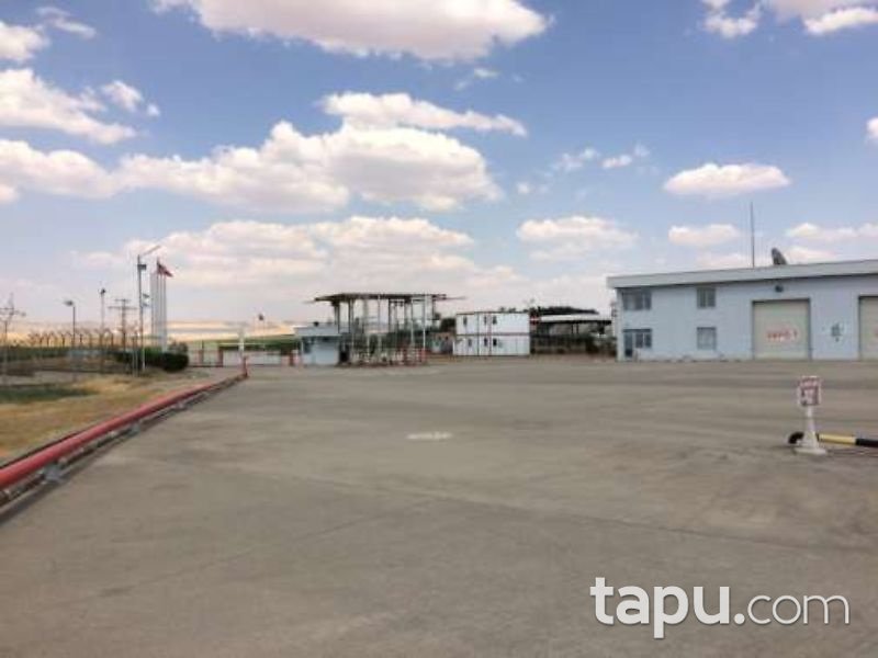 Batman Tilmis Köyünde 18.912 m2 Akaryakıt Depolama Tesisi Tankları