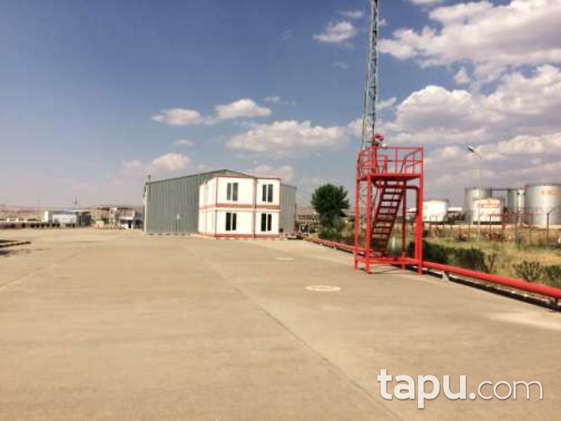 Batman Tilmis Köyünde 18.912 m2 Akaryakıt Depolama Tesisi Tankları