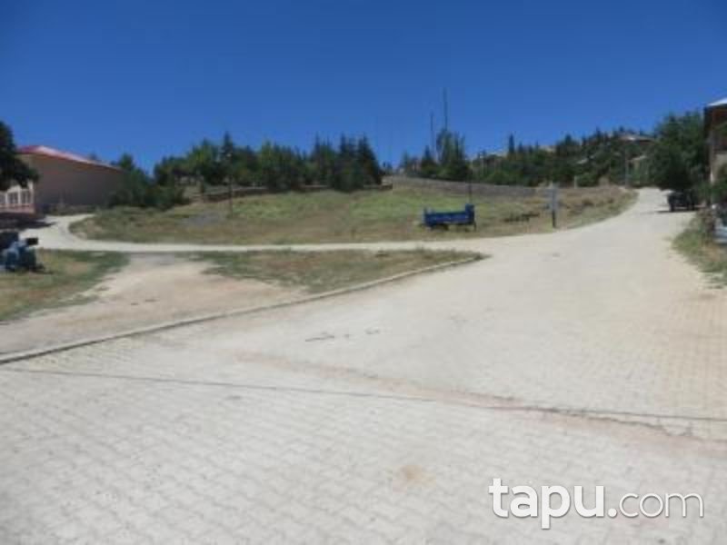 Adana Tufanbeyli Cumhuriyet Mahallesinde 732 m2 İmarlı Arsa