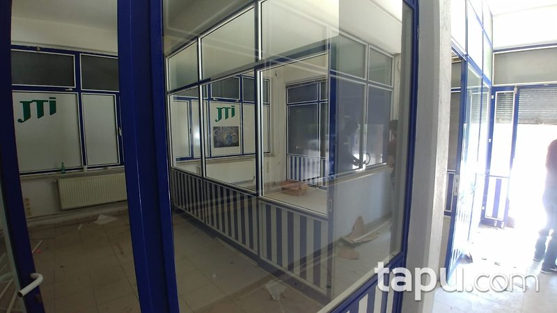 Kütahya Merkez Yıldırım Beyazıt Mahallesinde 614 m2 Dükkan