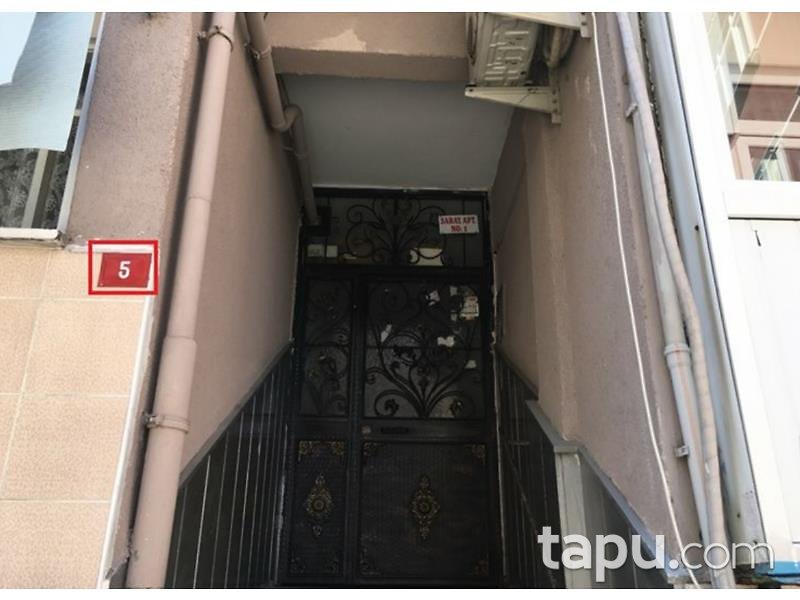 İstanbul Fatih Derviş Ali Mahallesinde 80 m2 2+1 Daire