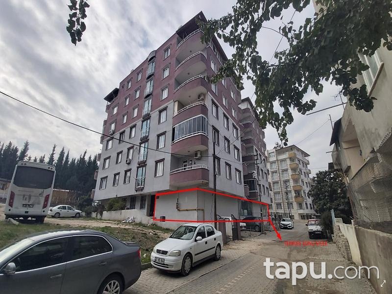 Hatay Defne Esentepe Mahallesinde 548 m2 Depolu Dükkan