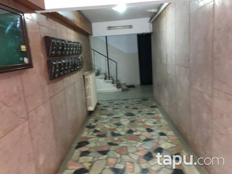 Kadıköy Göztepe Mahallesinde Arsa Tapulu Kiracılı 2+1 Daire