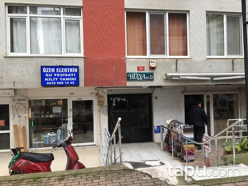 Kadıköy Göztepe Mahallesinde Arsa Tapulu Kiracılı 2+1 Daire