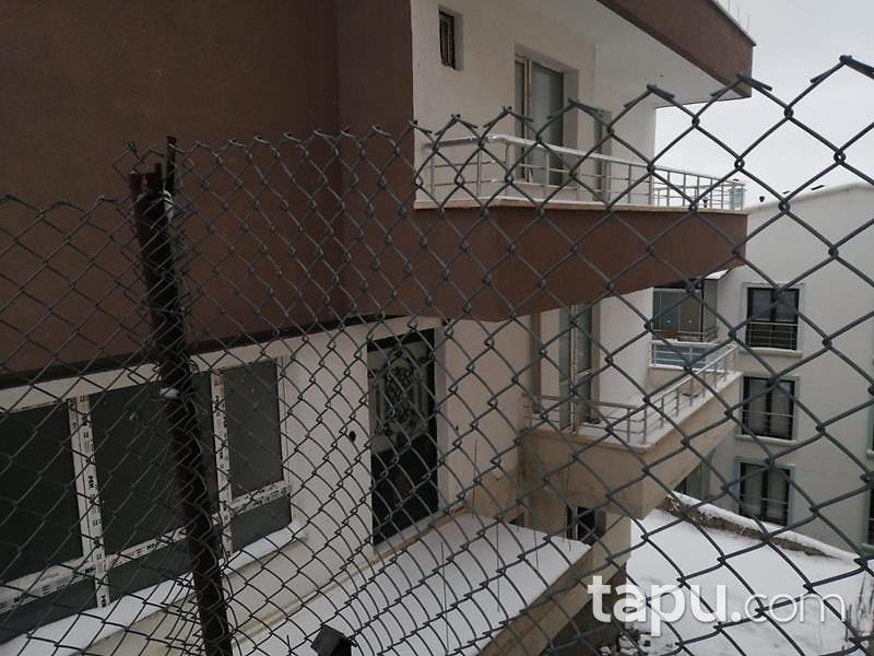 Ankara Çankaya Malazgirt Mahallesinde Natamam 3+1 Daire