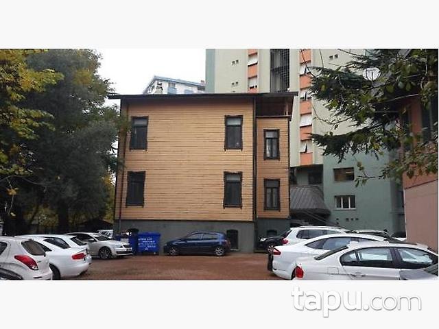 Kadıköy Erenköy'de Ticari Kullanıma Uygun Otoparklı 3 Katlı Köşk