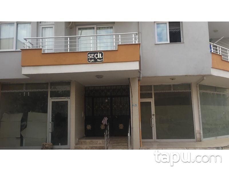 Mersin Toroslar Mahallesi'nde 28m2 Dükkan