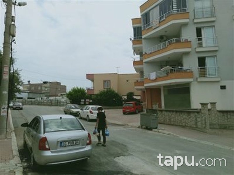 Mersin Toroslar Mahallesi'nde 28m2 Dükkan