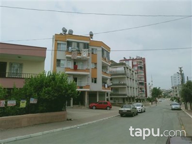 Mersin Toroslar Mahallesi'nde 28m2 Dükkan