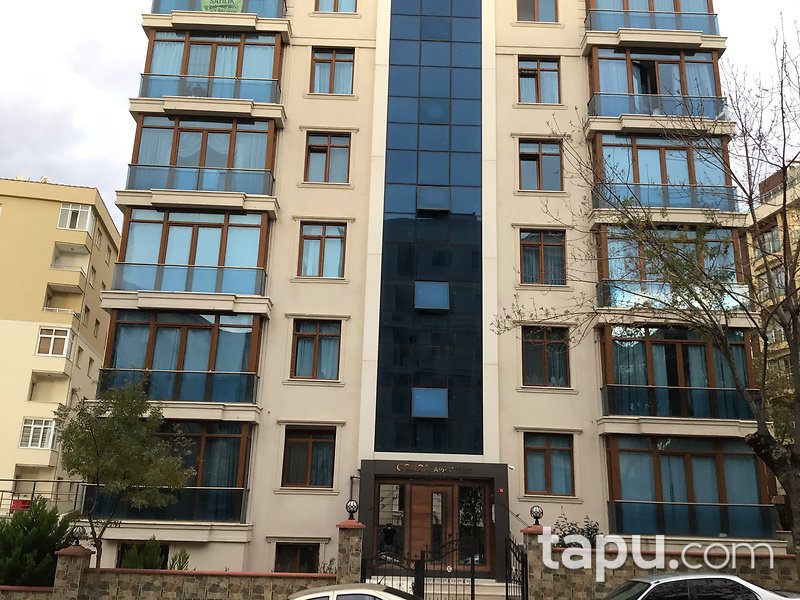 Kartal Petroliş Mahallesi Gonca Sitesi'nde 3+1 Daire