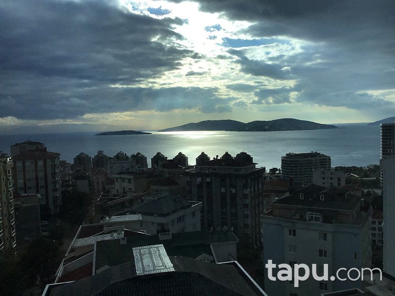 Kartal Petroliş Mahallesi Gonca Sitesi'nde 3+1 Daire