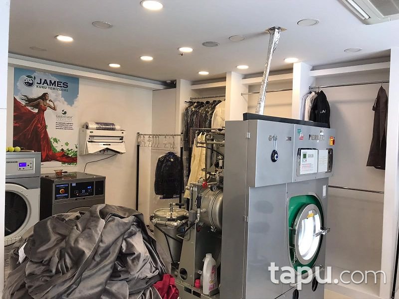 Maslak Ayazağa Mahallesi'nde İskanlı Kiracılı 100m2 Dükkan