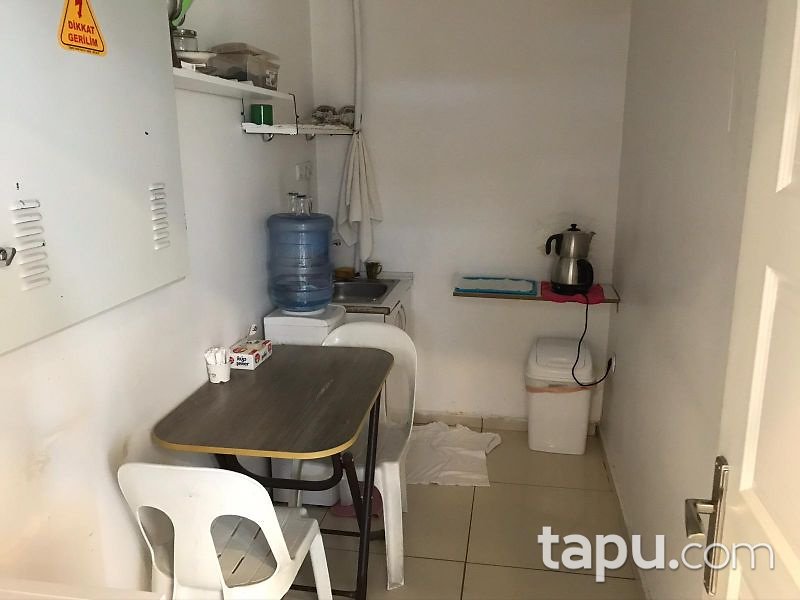 Maslak Ayazağa Mahallesi'nde İskanlı Kiracılı 100m2 Dükkan