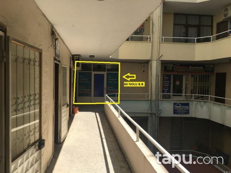 Tarsus Şehit Cengiz Topel Caddesi Baltalı İşhanı'nda Büro