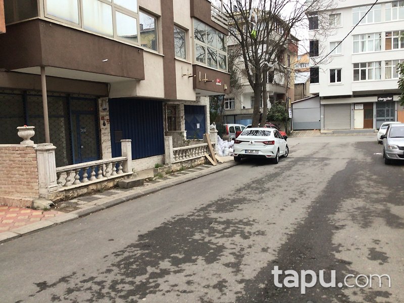 İstanbul Ümraniye'de 4,5m Sokak Cepheli Dükkan