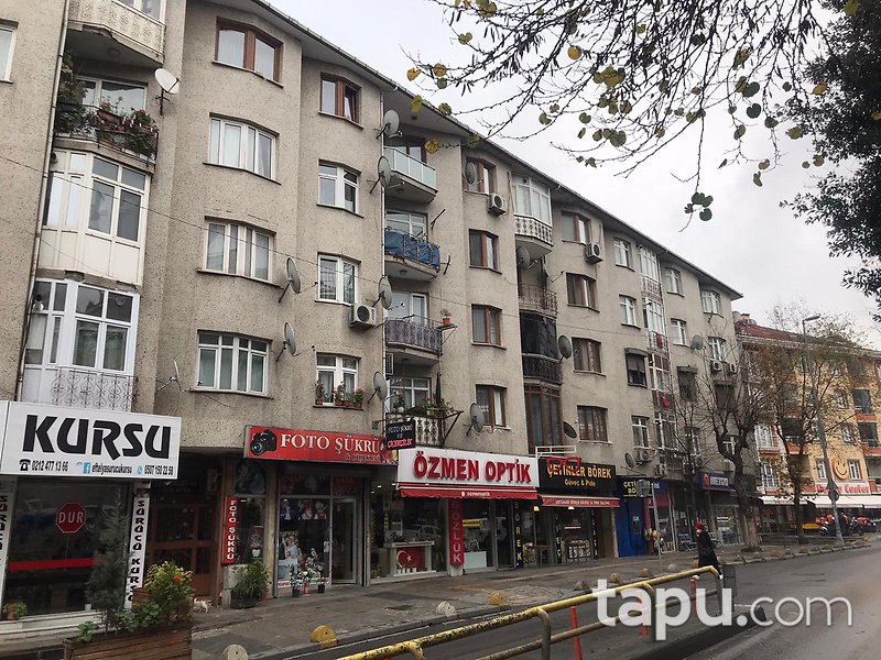 Gaziosmanpaşa Cengiz Topel Caddesi'nde 3+1 Daire