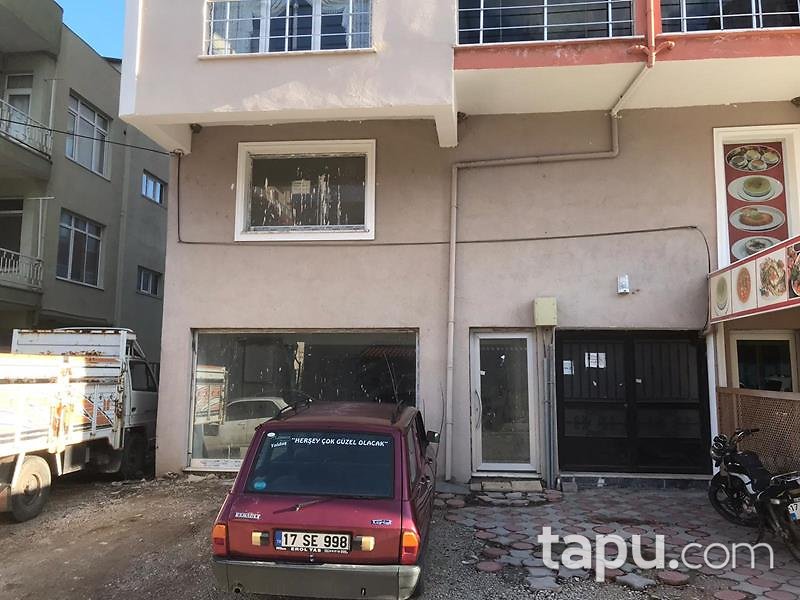 Çanakkale Ezine Camikebir Mahallesi'nde 370 m2 Depolu Dükkan