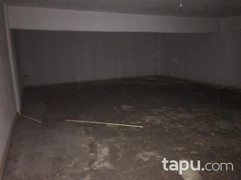 Çanakkale Ezine Camikebir Mahallesi'nde 370 m2 Depolu Dükkan