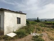 Manisa Alaşehir Örnekköy Mahallesi'nde 35 m2 Bağ Evi ve Arsası