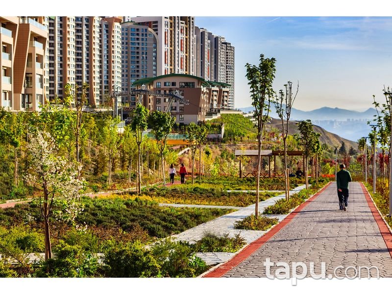 Çankaya Oran Sinpaş Altınoran Kent Etabı'nda 112 m2 1+1 Kiracılı Daire