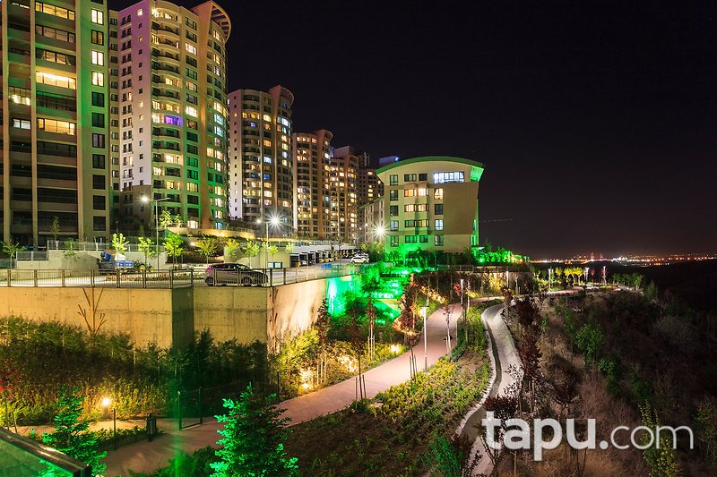 Çankaya Oran Mahallesi Sinpaş Altınoran Kent Etabı'nda 239 m2 3,5+1 Kiracılı Daire