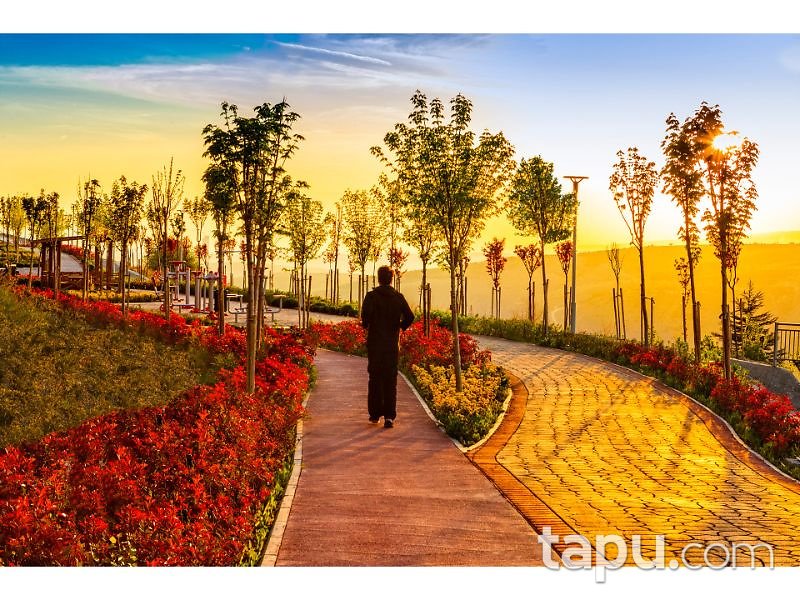 Çankaya Oran Mahallesi Sinpaş Altınoran Kent Etabı'nda 239 m2 3,5+1 Kiracılı Daire