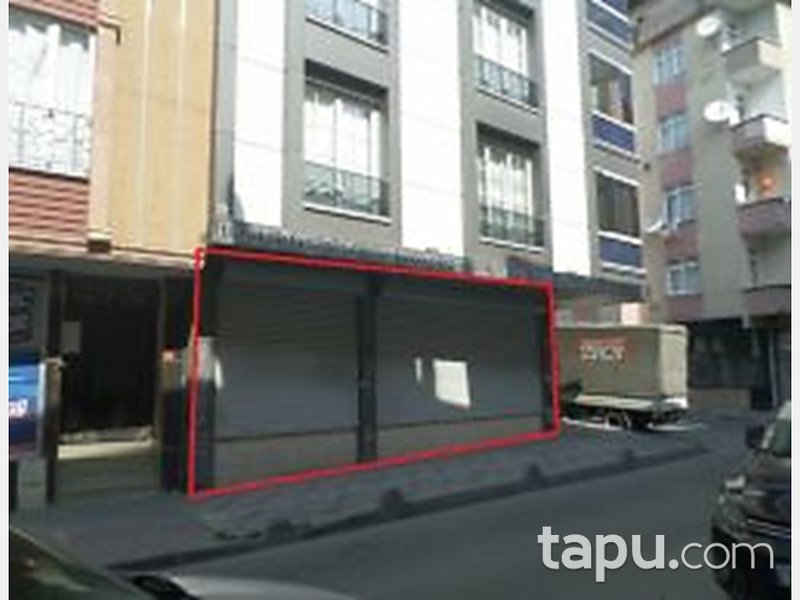İstanbul Bağcılar Hürriyet Caddesi'nde İskanlı 64 m2 Depolu Dükkan