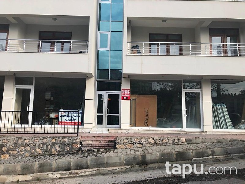 Tunceli Nelson Mandela Caddesi'nde 8,75 m Vitrin Cepheli İskanlı Dükkan