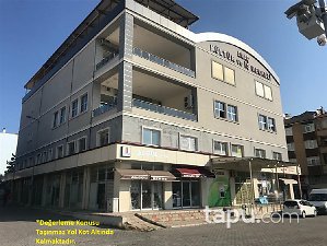 Kastamonu Araç Yeni Mahallesi'nde Geniş Vitrin Cepheli İskanlı 421 m2 Dükkan