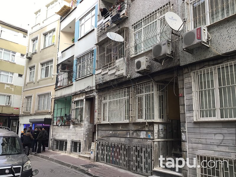 İstanbul Fatih İskenderpaşa Mahallesi'nde İskanlı 2+1 Daire