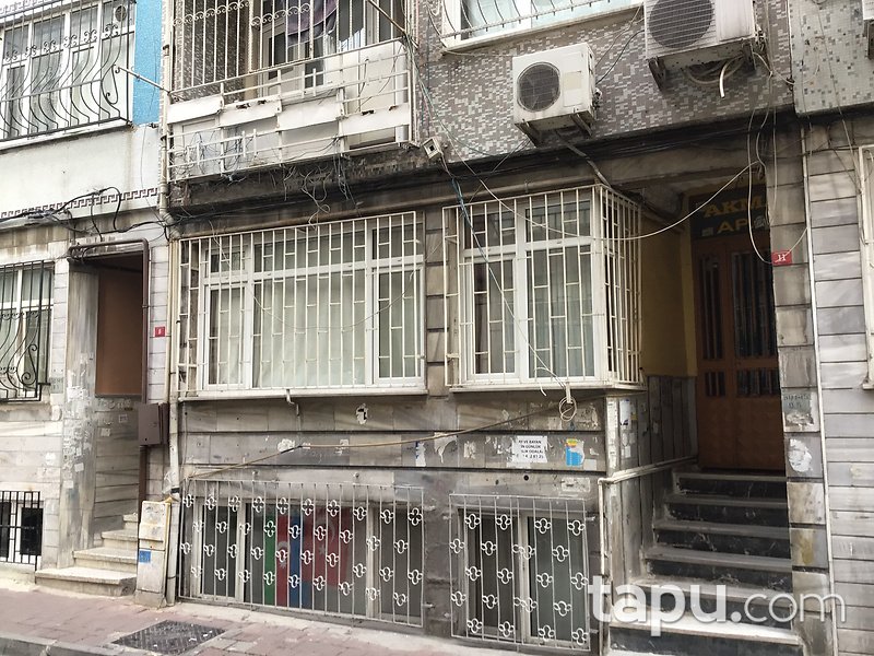İstanbul Fatih İskenderpaşa Mahallesi'nde İskanlı 2+1 Daire