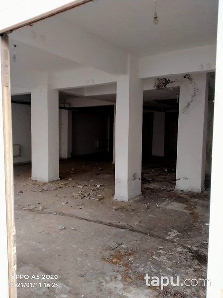 Bilecik Merkez Ertuğrul Gazi Mahallesi'nde İskanlı 202m2 Depo