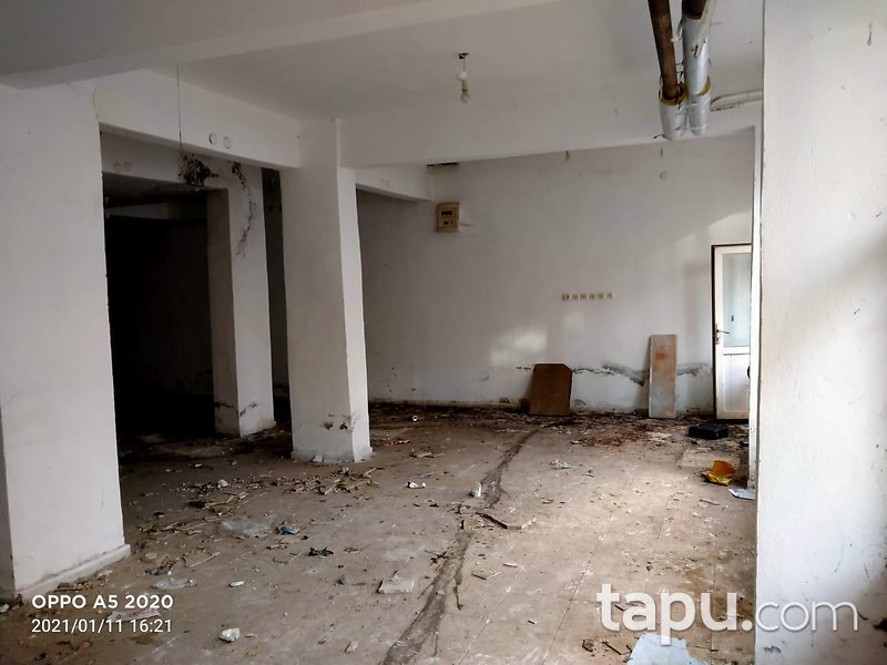 Bilecik Merkez Ertuğrul Gazi Mahallesi'nde İskanlı 202m2 Depo