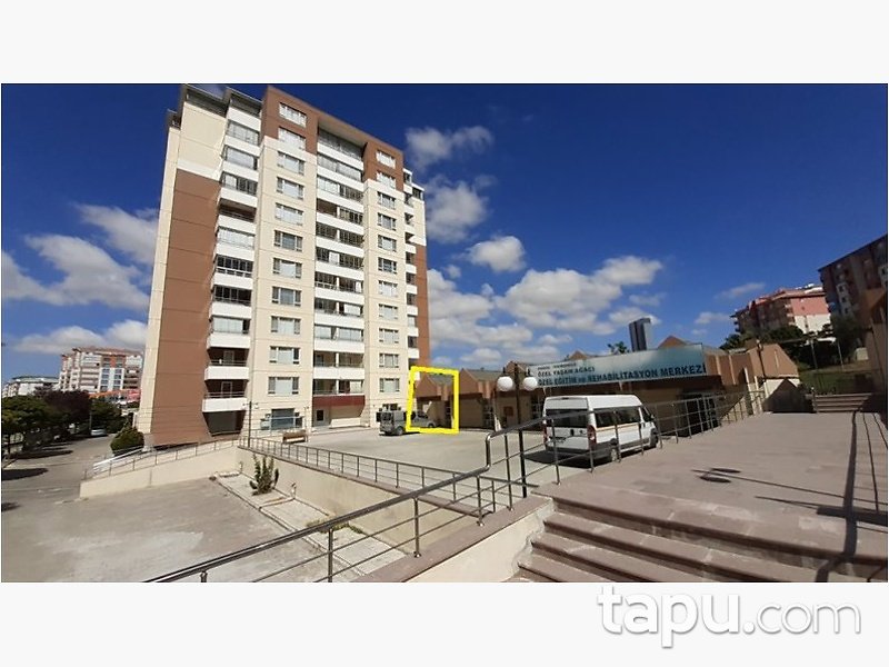 Ankara Yenimahalle Turgut Özal Mahallesi'nde İskanlı 200m2 Dükkan