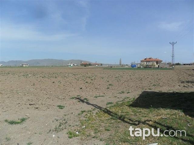 Nevşehir Derinkuyu'da 1082 m2 Arsa