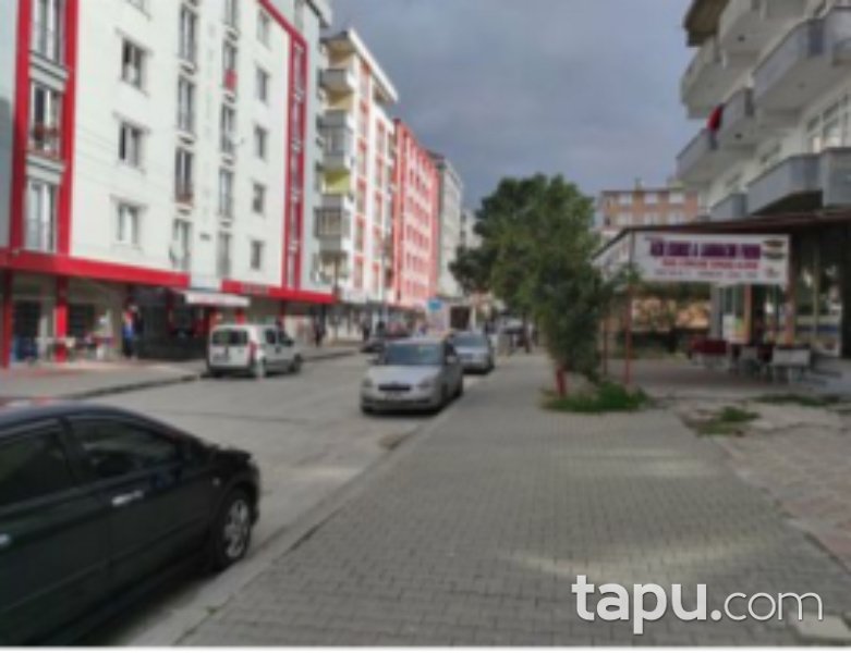 Tekirdağ Çerkezköy Kızılpınar Mahallesi'nde 230 m2 Depolu Dükkan