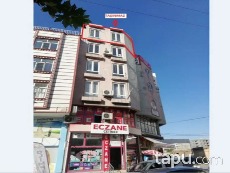 Şanlıurfa Siverek Hasan Çelebi Mahallesi'nde 1+1 63 m2 Teras Kat Daire