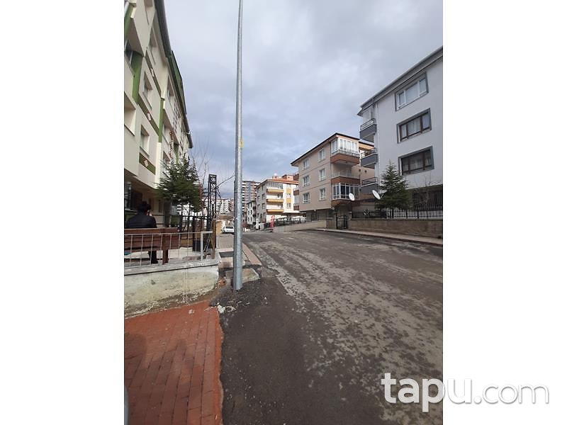 Ankara Mamak Yeşilbayır Mahallesi'nde İskanlı 57m2 Depolu Dükkan