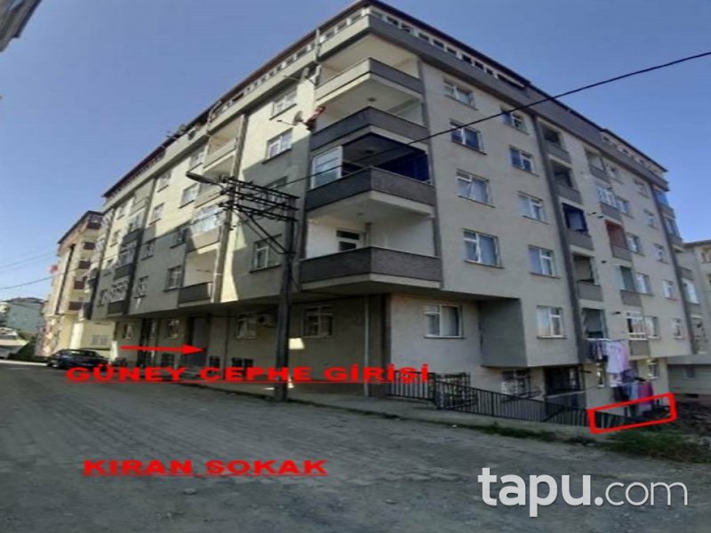 Trabzon Of Cumhuriyet Mahallesi'nde 3+1 73 m2 Daire