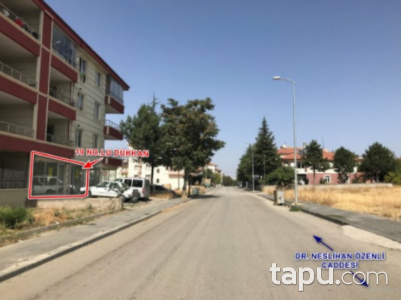 Ankara Akyurt Dr. Neslihan Özenli Caddesine Cepheli 78 m2 Dükkan