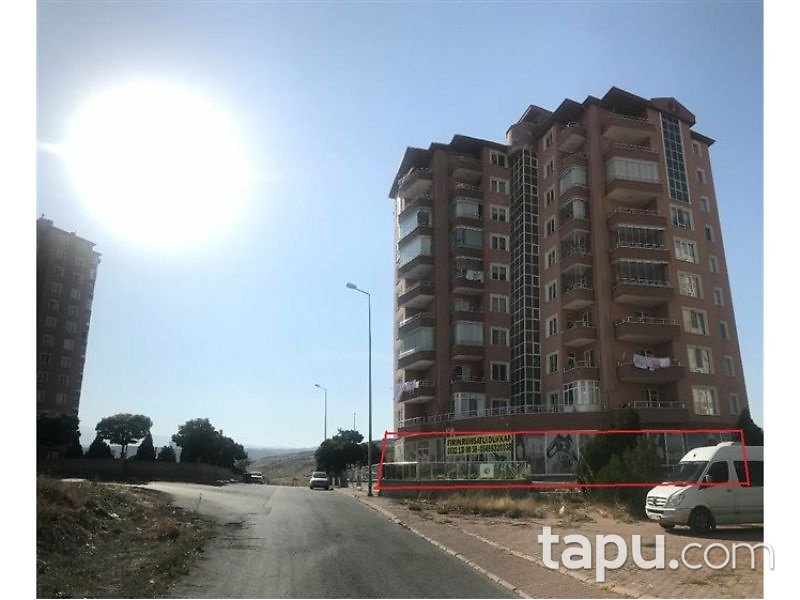 Kayseri Melikgazi Esenyurt Mahallesi'nde İskanlı 365 m2 Depolu Dükkan