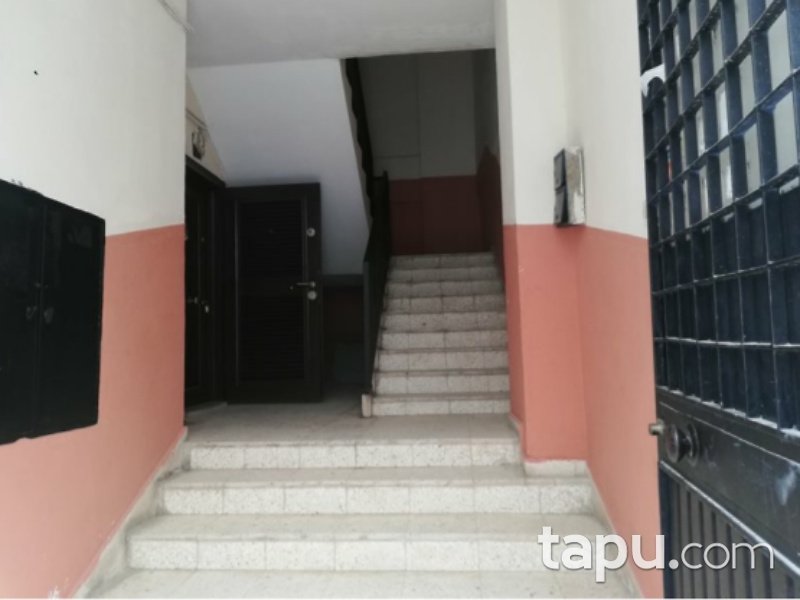 Mersin Akdeniz Hamidiye Mahallesi'nde 141 m2 Depo