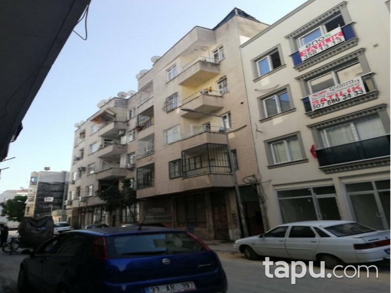 Mersin Akdeniz Hamidiye Mahallesi'nde 141 m2 Depo