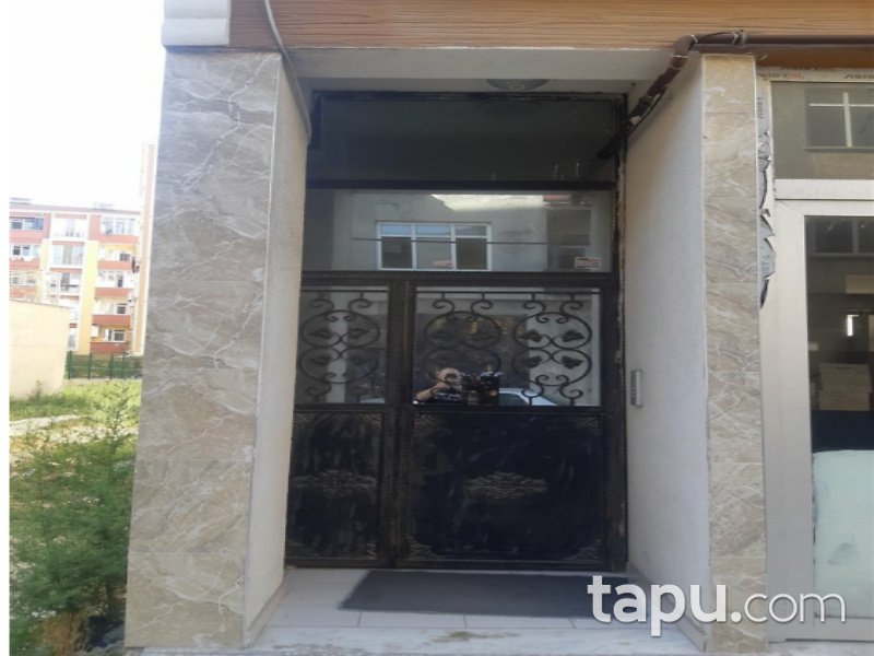 Tekirdağ Çorlu Hıdır Ağa Mahallesi'nde 120 m2 Depolu Dükkan