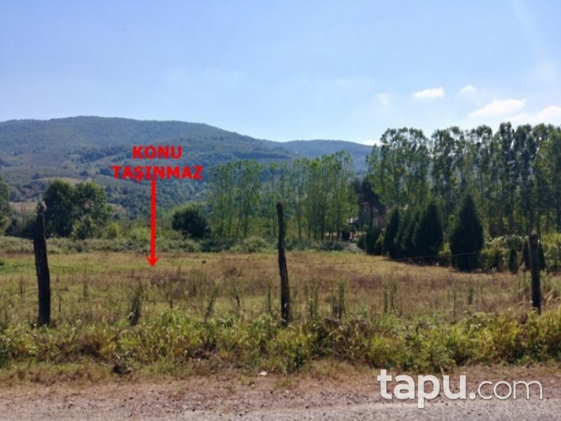 Sakarya Hendek Karaköçek Mahallesi'nde 6850m2 Arsa ve 230 m2 Müstakil Ev