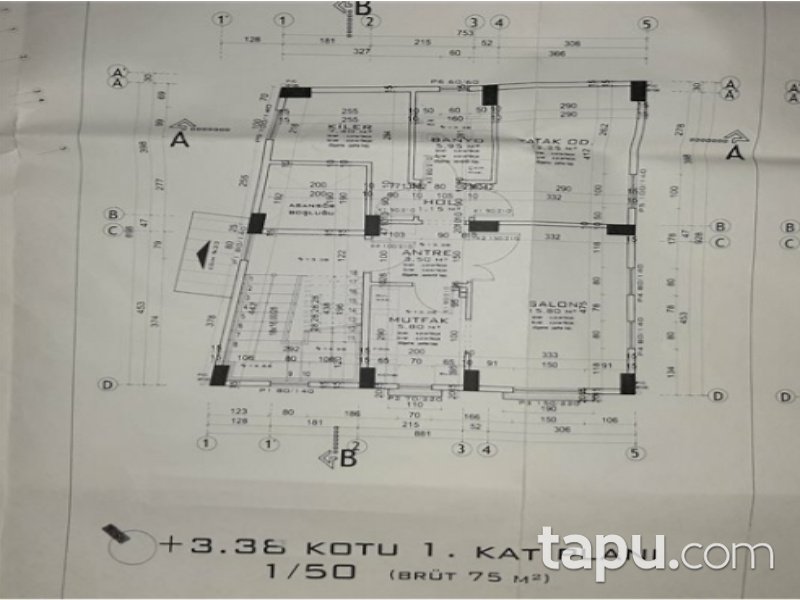 Düzce Merkez Karaca Mahallesi'nde 3 Katlı Bina