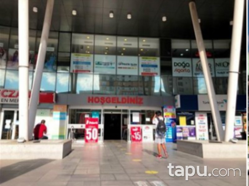 İstanbul Esenyurt Özyurtlar Merkez Outlet AVM'de 67 m2 İskanlı Dükkan