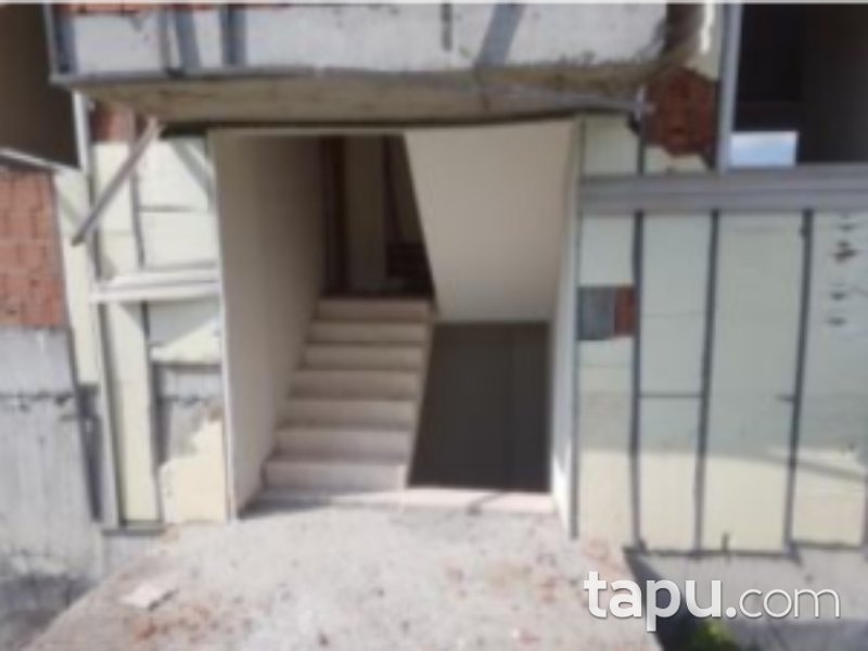 Sakarya Sapanca Akçay Mahallesi'nde Natamam 83 m2 Daire